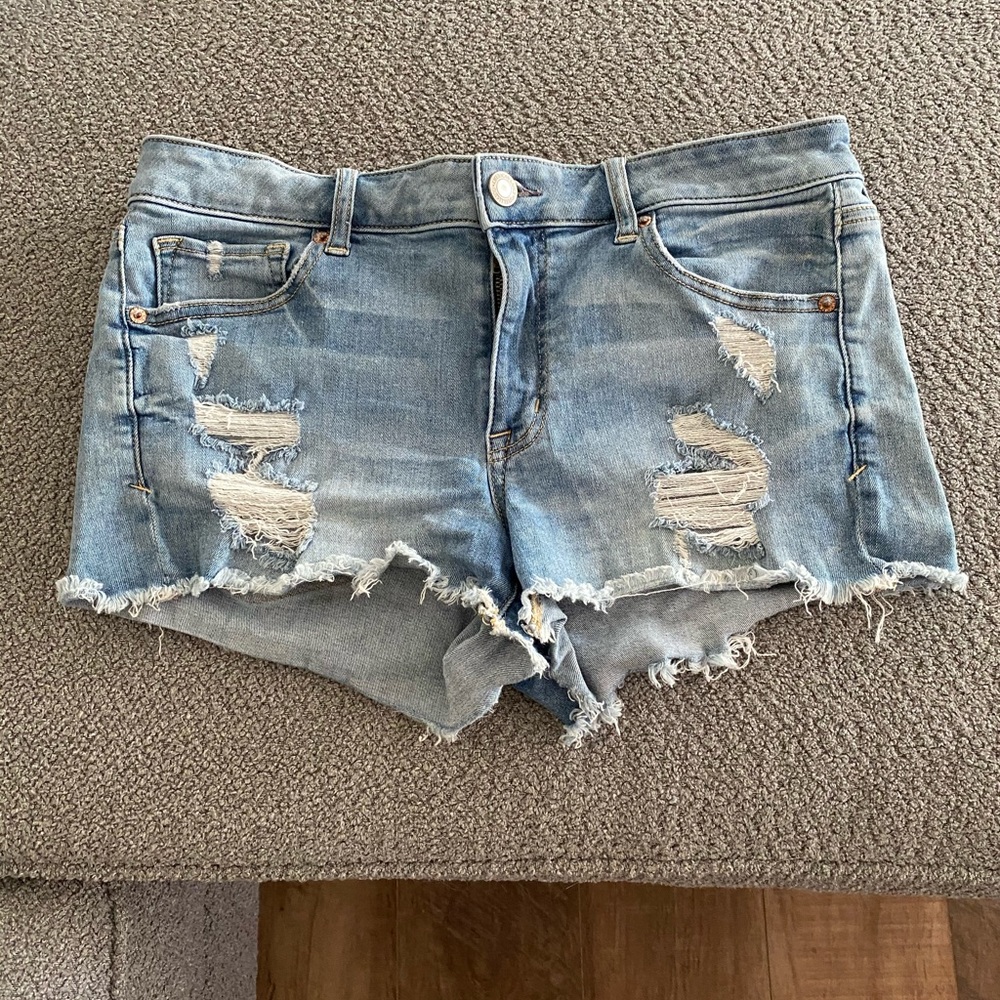 AE shortie shorts